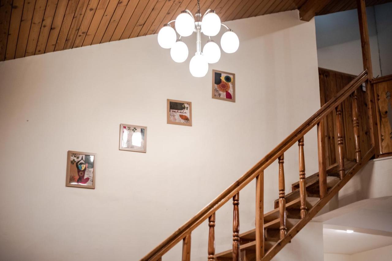 Hotel Tales N Trails Vashist Esterno foto